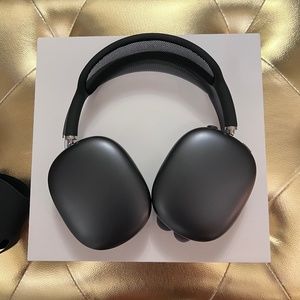 Like New Airpods Max